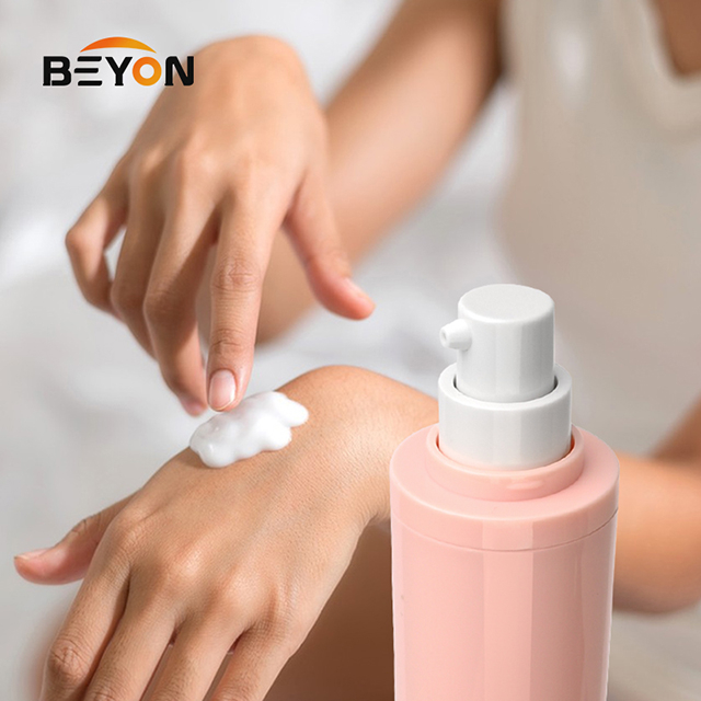 Airless Pump Bottle Customization Logo Cosmetic Bottle Plastic Luxury Skin Care Packaging Custom Screen Printing PP 