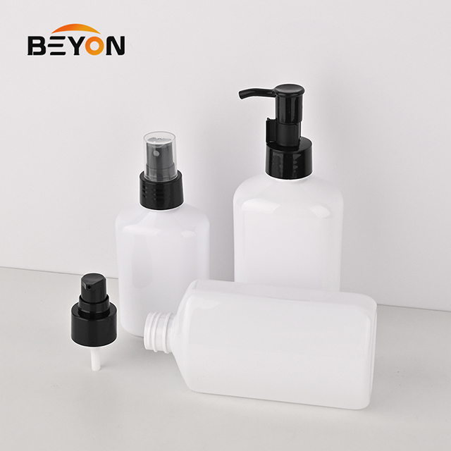 Custom 100ml 150ml 250ml 260ml PET bottle with Lid and Pump Screen Printed for Perfume Lotion Cream Spray Bottle