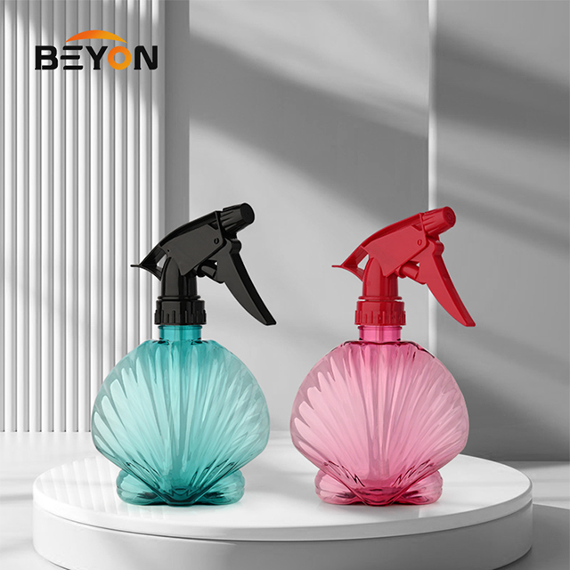 375ml Manual Small Plastic Spray Bottle for Home Use Gardening Tool Sprayer for Watering and Disinfecting