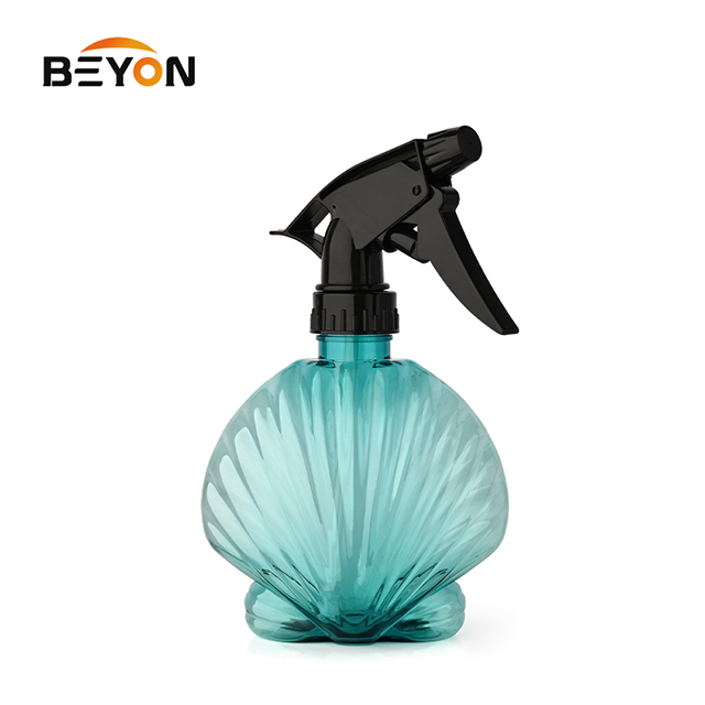 375ml Manual Small Plastic Spray Bottle for Home Use Gardening Tool Sprayer for Watering and Disinfecting
