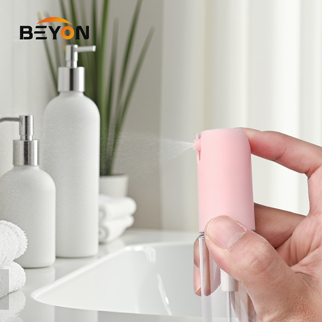 High Quality 20ml 30ml 40ml Flat Shoulder Empty Plastic Pump Spray Bottles Dispenser Empty Plastic Refillable Spray Containers
