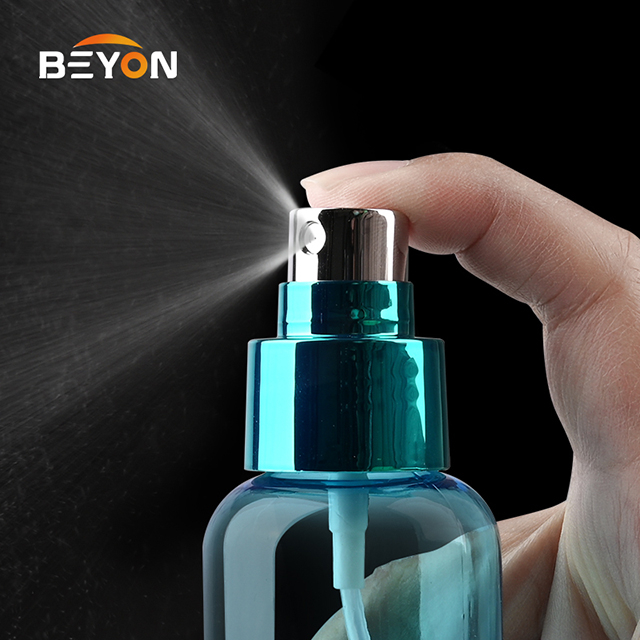 Travel Bottle Set 4-in-1 Travel Makeup Container Bottle Dispenser Travel Size Bottles Toiletries Sets