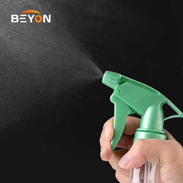 Empty Refillable Liquid Container 250ml 380ml PET Plastic Spray Bottles with Trigger Sprayer