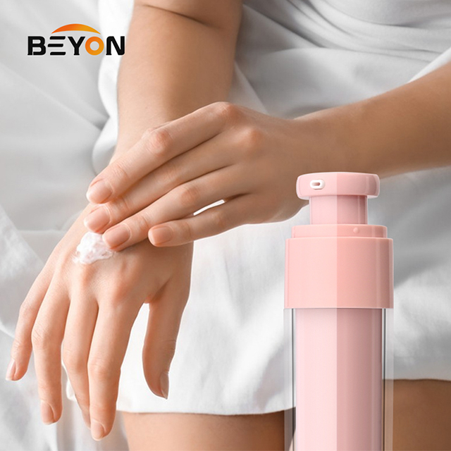 Cosmetic Packaging Luxury Lotion Airless Pump Plastic Bottle Skincare Face Foundation 30ml 50ml Airless Pump Bottle