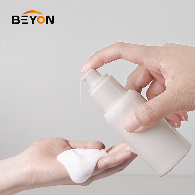 30ml 50ml Empty Airless Foundation Cream Bottle PCR PP Airess Lotion Pump Container Refillable Cosmetic Airless Bottles