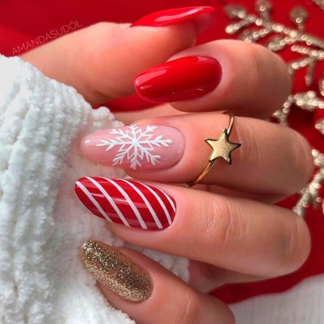 Christmas Short Almond Reusable Fake False Nails Set Wholesale Plain Light Soft Gel Nail Artificial Press on Nails 