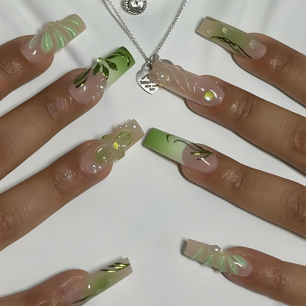 Wholesale 24pcs Hand Painted Gel Press Nails Beautiful Luxury Customized Design Handmade Press on Nails