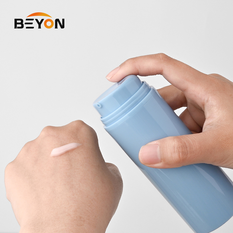 High Quality Refillable Luxury 50ml 100ml Plastic White Airless Cosmetic Emulsion Pump Bottle with Clear Cap and Bottom